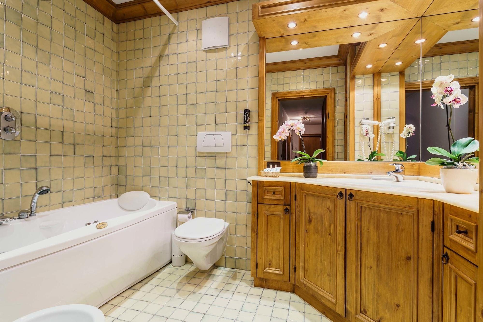 Aquila Hotel 3*