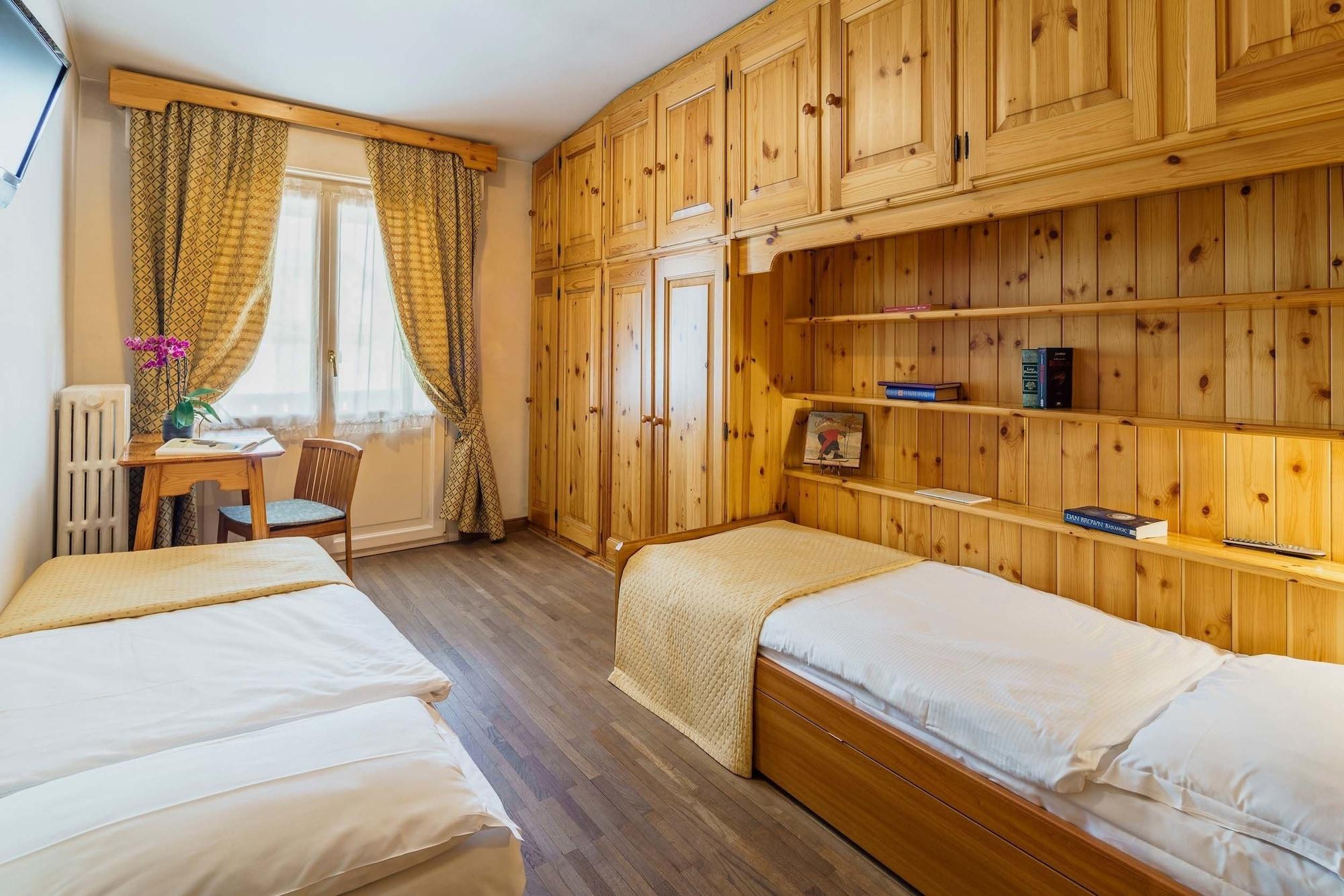 Hotel Aquila 3*